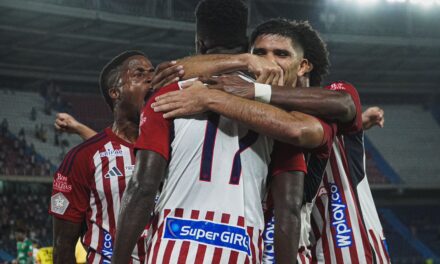 ¡El Tiburón no se rinde! Junior remonta y derrota a Patriotas en un épico 2-1