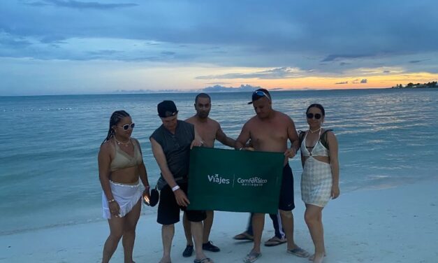 Turismo inclusivo: Comfenalco Antioquia cumple a sus afiliados el sueño de viajar en avión y conocer el mar