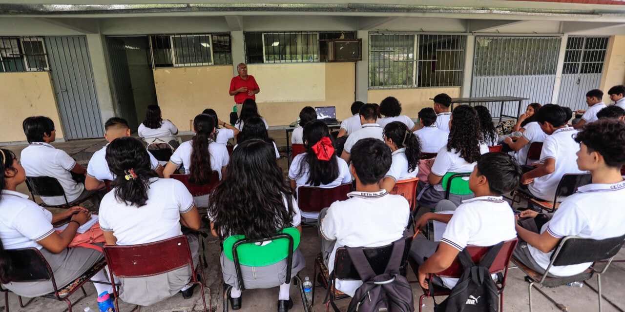 Titulación universitaria de mujeres iberoamericanas creció un 38%, dice la OEI