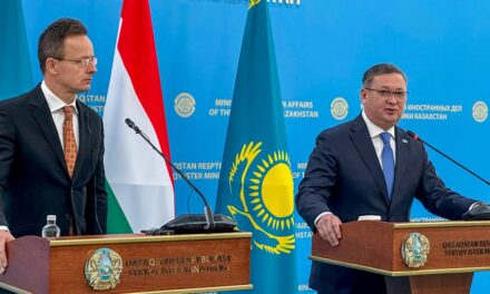 Ministro húngaro Péter Szijjártó afirma que quienes se oponen a la paz en Ucrania se reúnen en París