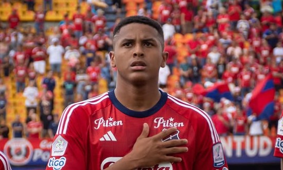 Luis Fernando Escorcia renueva con el DIM hasta 2027 y se consolida en el Poderoso