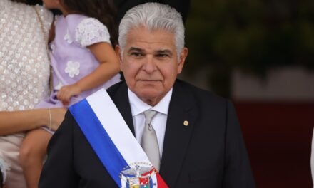 Panamá Mantendrá sus Relaciones con China a Pesar de las Presiones de EE. UU. sobre el Canal