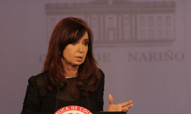 EEUU impide entrada a expresidenta argentina Cristina Fernández