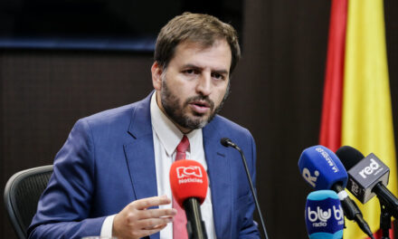 Andrés Forero denuncia presuntas irregularidades en contratación en Minsalud