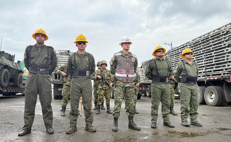 Ejército reconstruye puente destruido por disidencias en El Plateado, Cauca