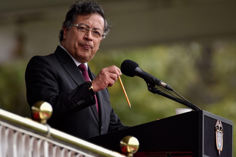 El presidente Petro ordenó a Ecopetrol comprar gas a Catar