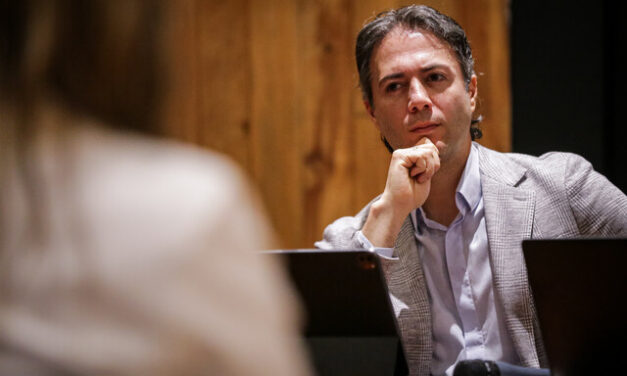 DANIEL QUINTERO ANUNCIA CANDIDATURA PRESIDENCIAL EN MEDIO DE PROCESO JUDICIAL