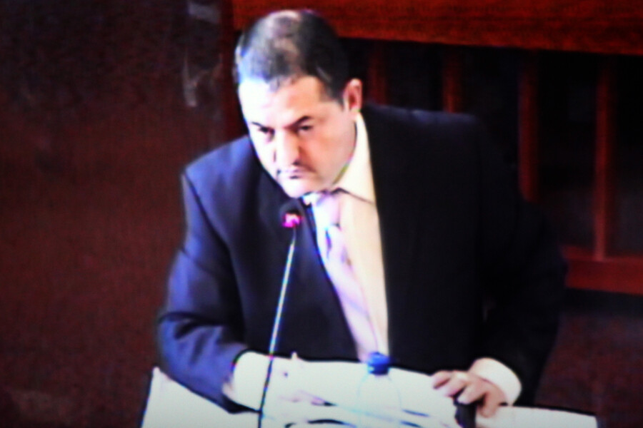 Exparamilitar Pablo Hernán Sierra declara en el juicio contra Álvaro Uribe: «La hacienda Guacharacas fue el primer asentamiento paramilitar en Antioquia»