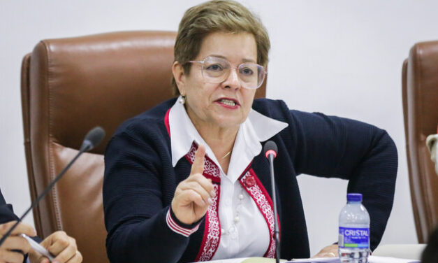 Exministra Gloria Inés Ramírez declara por caso UNGRD
