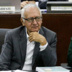 Ministerio de Salud atribuye crisis del sistema a modelo privatizado y defiende gestión del Gobierno