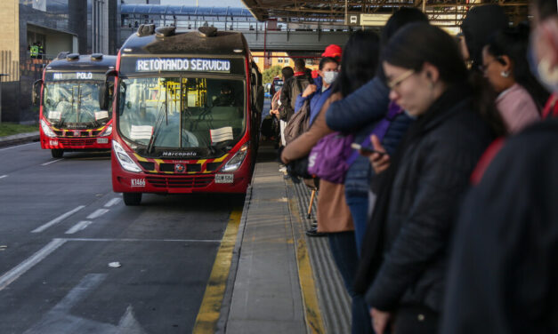 Presunto ladrón muere embestido por un bus de TransMilenio tras robo en la estación Pepe Sierra