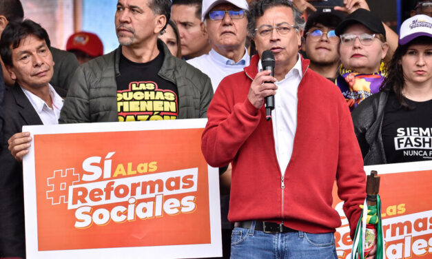 Petro, abierto al diálogo con Liberales por reforma laboral