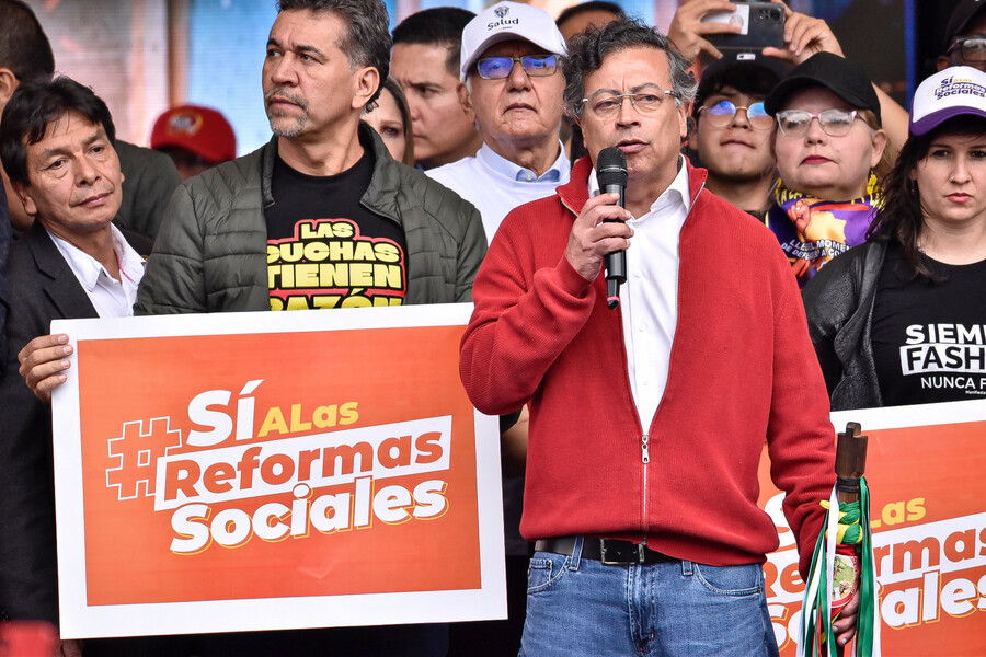 Petro, abierto al diálogo con Liberales por reforma laboral