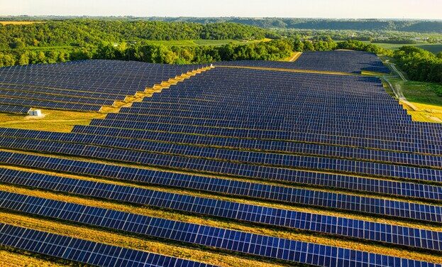 Colombia Solar se amplía: hasta $20 millones para instalar paneles en tiendas de barrio