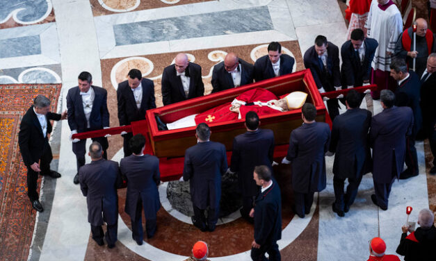 Funeral del Papa Francisco reunirá a 50 jefes de Estado y 130 delegaciones en el Vaticano
