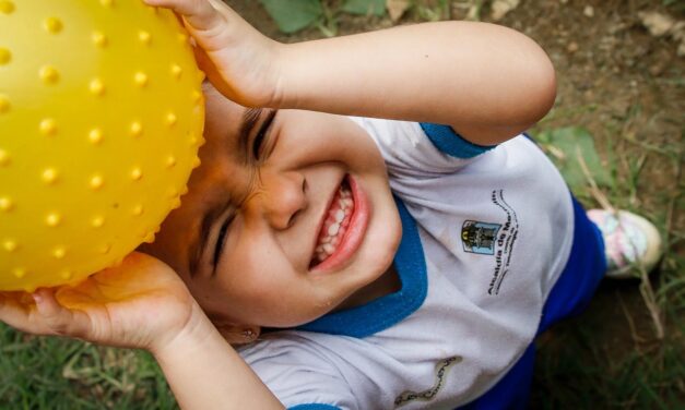 Buen Comienzo: celebra el Mes de la Niñez con juegos en Medellín