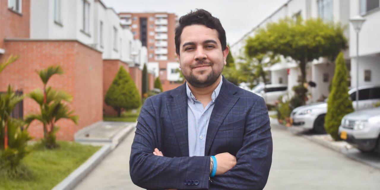 Javier Ricardo Torres Betancourt, nuevo Director Administrativo de Comfenalco Antioquia
