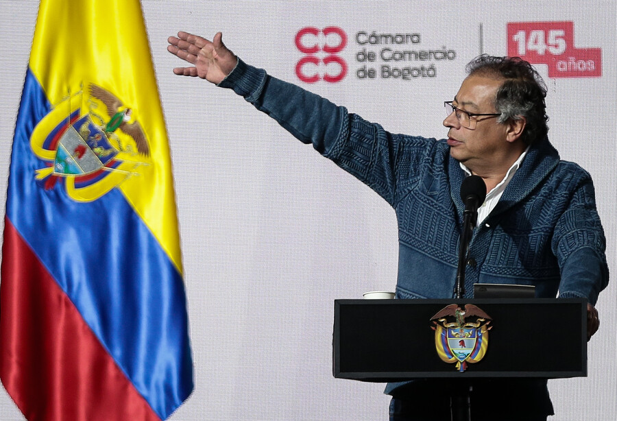 Petro cuestiona al Banco de la República por tasa de interés