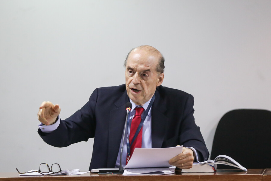 Álvaro Leyva lanza fuertes críticas contra Armando Benedetti y Laura Sarabia: «¿Ya se rehabilitó el Ministro del Interior?»