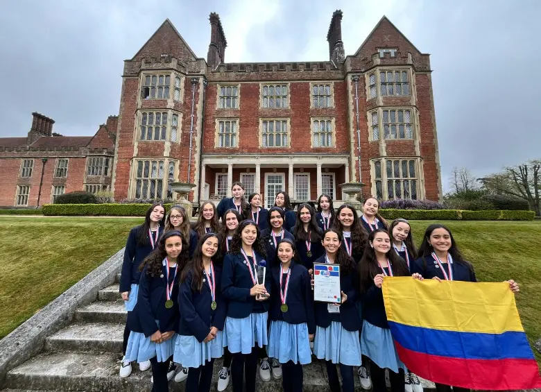Marymount Medellín brilla en olimpiadas británicas de inglés