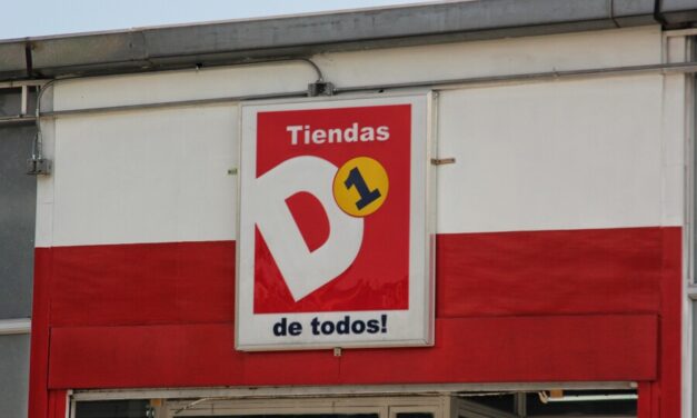Senador Wilson Arias alerta presunta explotación laboral en tiendas D1