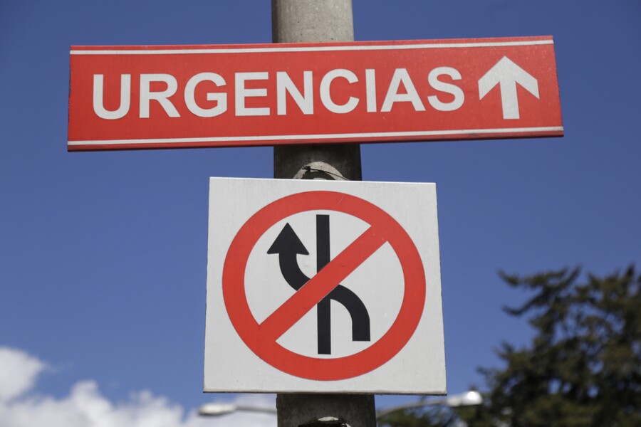 Colapsan urgencias en Medellín: ocupación hospitalaria supera el 170%