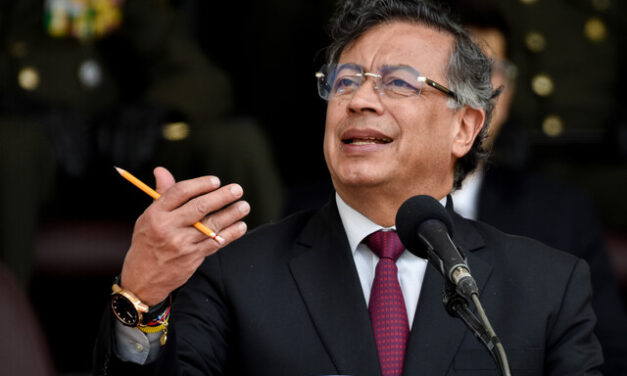 Gobierno sobre la reforma laboral, insiste en la consulta popular