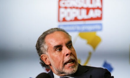 Benedetti denuncia presunto fraude en votación de la Consulta Popular: “Fue un robo”