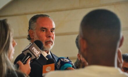 Armando Benedetti niega intimidaciones al Congreso para votar la Consulta Popular