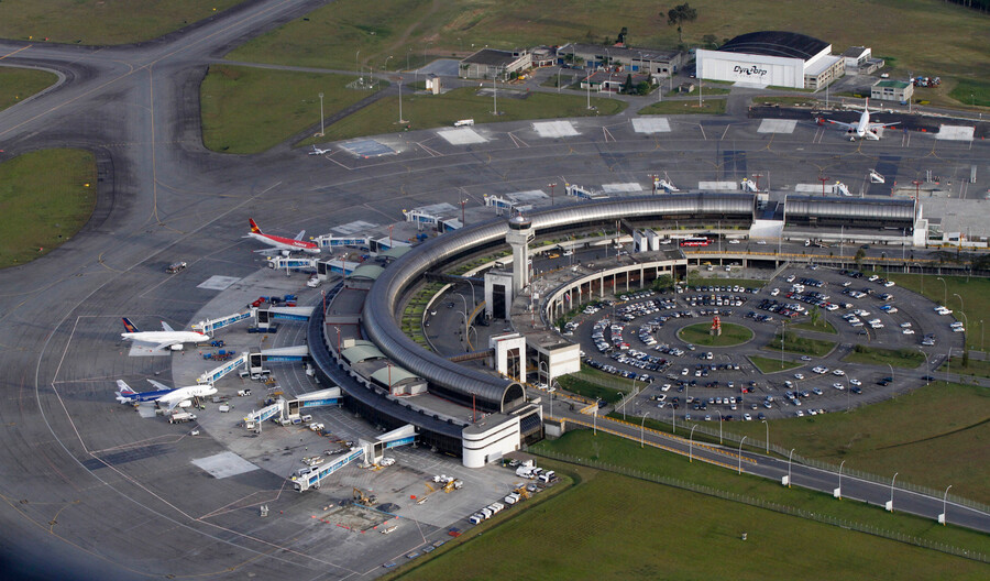 Inician mantenimiento en la pista del aeropuerto José María Córdoba de Rionegro