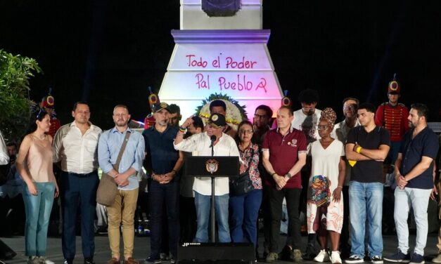 Petro propone dialogo con jóvenes de bandas criminales en Barranquilla