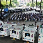 Gobernador de Antioquia cuestiona a Petro por celebrar entrega de ambulancias