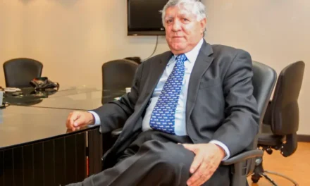 A sus 82 años falleció el antioqueño William Vélez