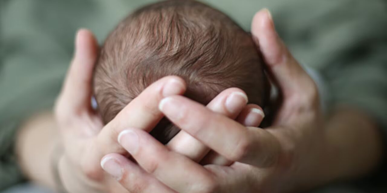 Engañó a una madre para raptar a su bebé de 10 meses