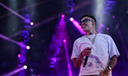 Beéle abrió un quinto concierto en la ciudad de Bogotá