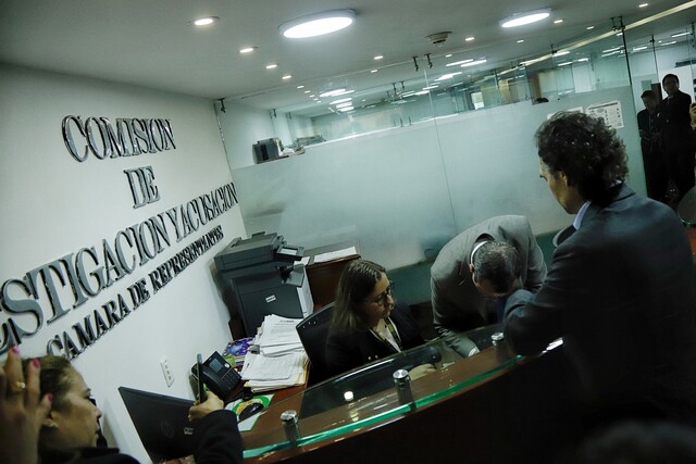Las reacciones tras la decisión de la Corte de investigar a Petro