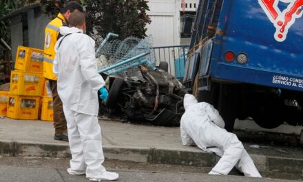SIC sanciona a Postobón tras hallazgo en botella de 350 mililitros
