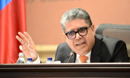 Contraloría le exige al Gobierno liberar $428.000 millones para defensa