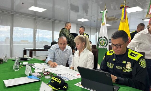 Ordenan ley seca y cierre de comercios tras atentados en Cali