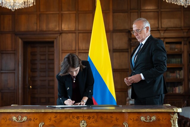 Iván Velásquez posesionado como embajador de Colombia ante la Santa Sede
