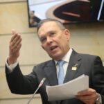 Cepeda califica como “cadáver sepultado” la consulta popular de Petro