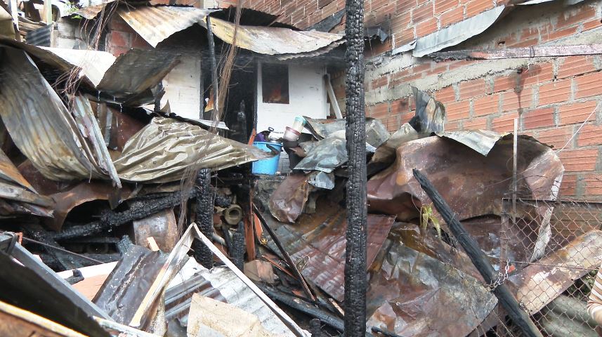 Incendio en Enciso deja dos viviendas destruidas y a familias entre el dolor y la esperanza