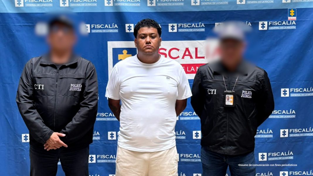 Judicializado agente de tránsito por presunta exigencia de dinero a cambio de empleos en Movilidad Medellín