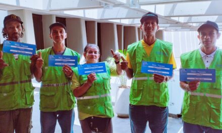 Recicladores en Medellín recibieron apoyo para mejoramiento de viviendas