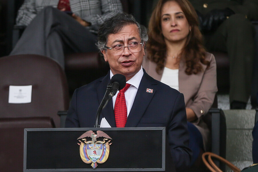 No se puede decir que interés político hubo en el atentado: Petro