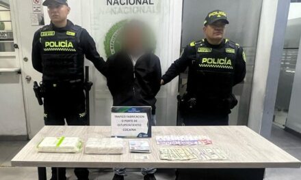 Capturado estadounidense que transportaba cocaína hacia Medellín
