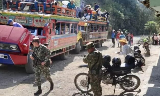 Combates entre grupos armados obligan a 18 familias a huir de Amalfi hacia Anorí