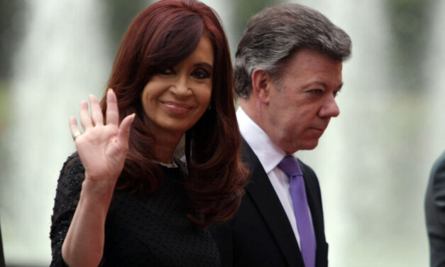 Fiscalía de Argentina apela casa por cárcel de Cristina Fernández