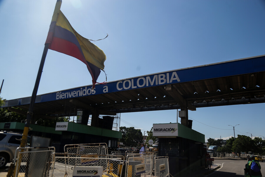 Venezuela y Colombia acuerdan zona de paz y comercio en la frontera