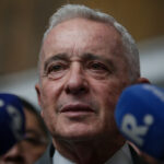 Álvaro Uribe se defiende: se reanuda juicio contra el expresidente
